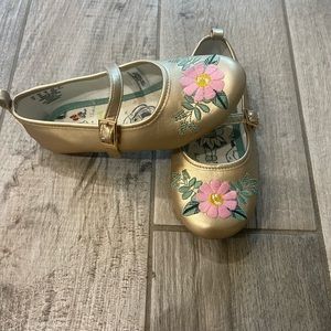 Gold and pink princess animators princess shoes